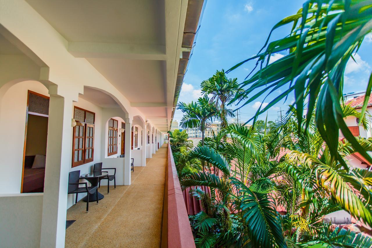 Panda Hotel Patong Exterior foto